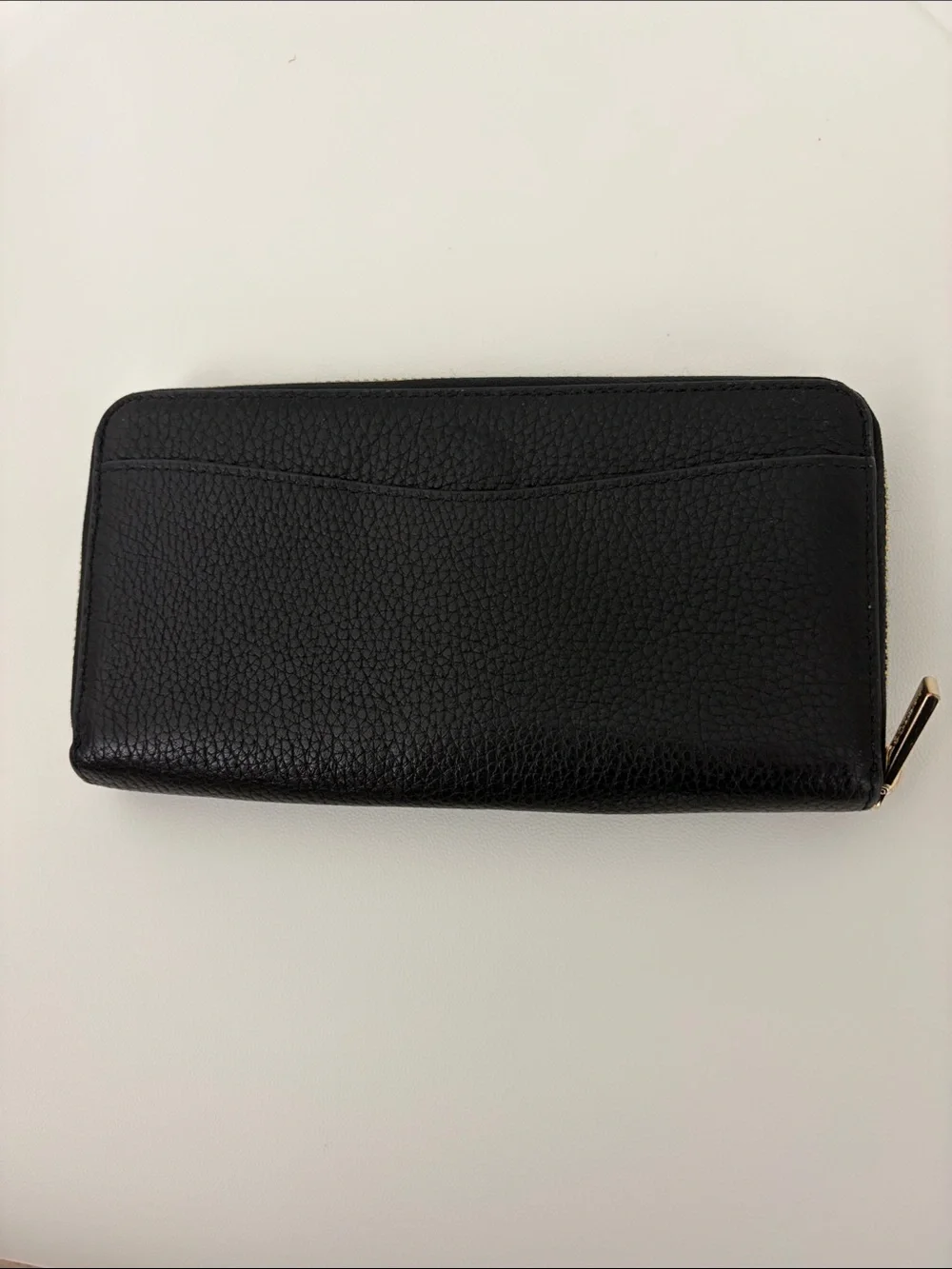 kate spade Black Pebbled Leather Zip Wallet with Gold Logo